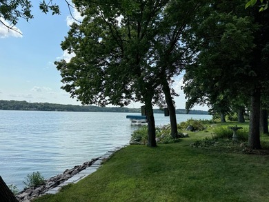 Enjoy lakeside living in this charming 2-bedroom, 2-bath home - photo 25