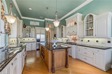 This expansive single-story manor, boasting 3 bedrooms plus den - photo 30