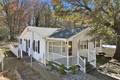 Lake Lanier Home For Sale in Gainesville Georgia