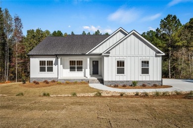 Lake Home For Sale in West Union, South Carolina