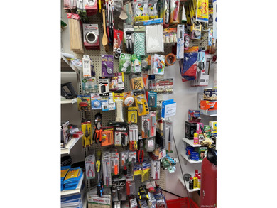 High-Traffic Convenience Store for Sale - Bay Shore, NY - photo 2