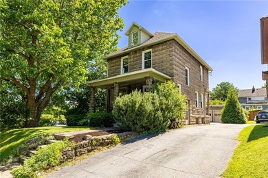 Welcome to this beautifully updated Colonial in the highly - photo 33