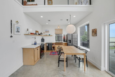 Contemporary Waterfront Home - photo 9