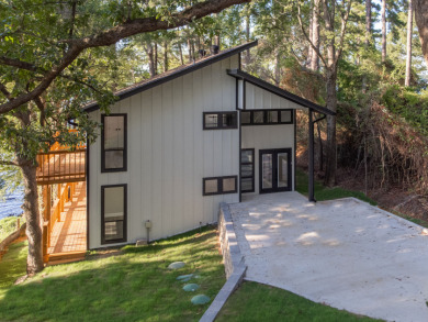 Lake Cherokee Home For Sale in Tatum Texas