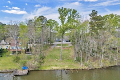 Discover a rare opportunity to own a premier lakefront homesite - photo 1
