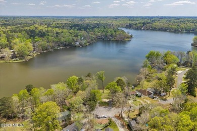 Discover a rare opportunity to own a premier lakefront homesite - photo 2