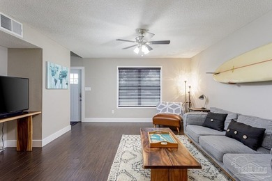 Discover the perfect blend of comfort and convenience in this - photo 4