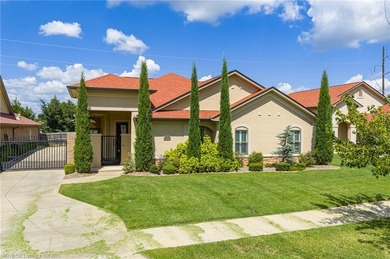 Custom-built, one-owner home in Cisterna Villa at Chaffee