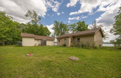 Here's your opportunity to enjoy 100' of shoreline on Woman Lake - photo 5