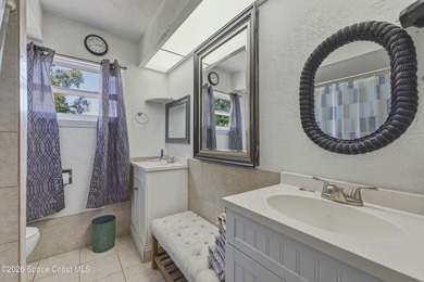 Welcome to this spacious 4-bedroom, 2.5-bath pool home located - photo 29