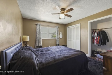 Welcome to this spacious 4-bedroom, 2.5-bath pool home located - photo 33