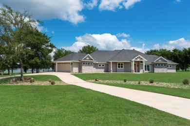 Fantastic Lakefront Retreat - No HOA! Rental Income! - photo 4
