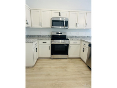 Located in North East Pensacola, and just 15 mins to Downtown - photo 6