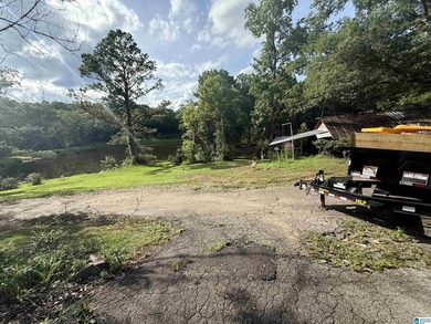 Welcome home to this 3 bedroom 2 bath home nestled off of - photo 12