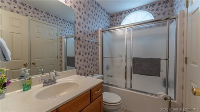 Spacious main level living in the heart of Osage Beach! This 3 - photo 20