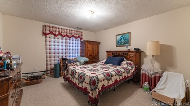 Spacious main level living in the heart of Osage Beach! This 3 - photo 24