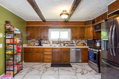 Rare opportunity to own a true riverfront property. Offering - photo 6