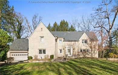Nestled on a quiet dead-end street in the heart of South Hills - photo 1