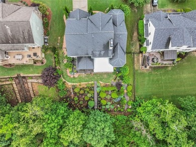PRICE REDUCED. Executive Home on the #5 Fairway in Resort-Style - photo 9