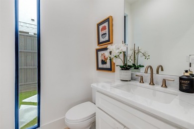 Welcome to this stunning and luxurious single-family attached - photo 13