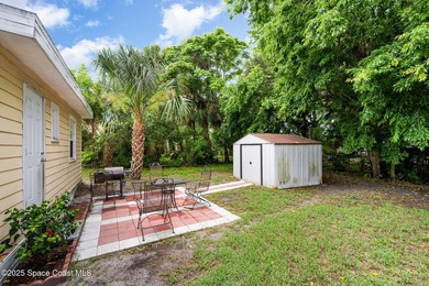 This inviting home offers just over 1,000 sq ft of living space - photo 13
