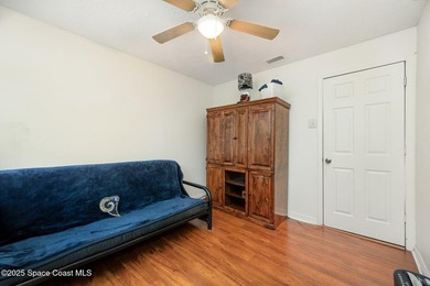 This inviting home offers just over 1,000 sq ft of living space - photo 15