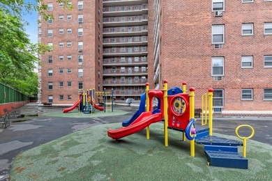 Welcome to Residence 6A at Park Plaza, a sun-filled 2-bedroom - photo 20