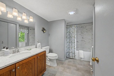 Highly Motivated Seller - Turnkey Condo on Long Lake with a - photo 24