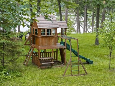 Rare opportunity to own a private lakefront retreat on beautiful - photo 8