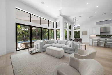 Elegant, inviting, and impeccably designed, this exceptional - photo 17