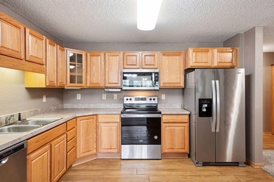 Welcome to effortless 55+ living in this beautifully updated - photo 17