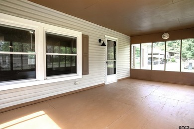Lake Palestine Getaway - Affordable Lake Living at Its Best! - photo 21