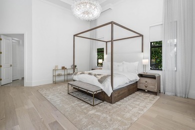 Elegant, inviting, and impeccably designed, this exceptional - photo 26