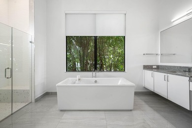 Elegant, inviting, and impeccably designed, this exceptional - photo 29