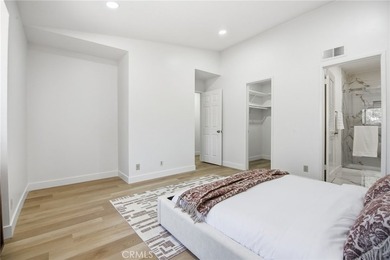 Turnkey 2-bedroom Wrigley townhome with an ATTACHED private - photo 12