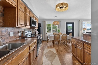 TURNKEY & MOVE IN READY!!! Packed with features that are hard to - photo 14