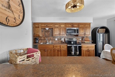 TURNKEY & MOVE IN READY!!! Packed with features that are hard to - photo 15