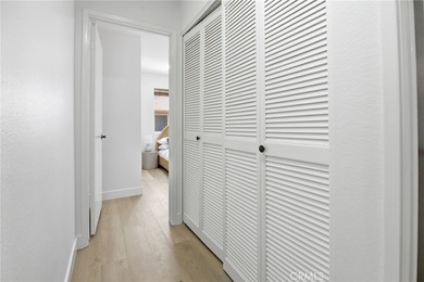 Turnkey 2-bedroom Wrigley townhome with an ATTACHED private - photo 15