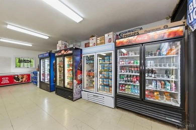 Turn-key commercial opportunity with established business on - photo 16