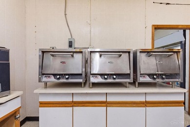 Turn-key commercial opportunity with established business on - photo 24