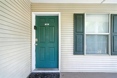 ***LOWEST PRICED CONDO IN THE BUILDING*** This perfectly located - photo 6