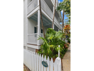 Beautifully appointed home that offers a charming backyard with - photo 19