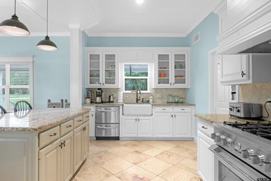 Beautifully renovated Lakehouse on Lake Jacksonville with 1,920 - photo 20