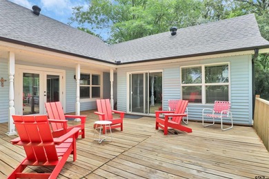 Beautifully renovated Lakehouse on Lake Jacksonville with 1,920 - photo 32