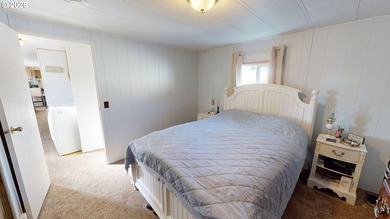 Beautifully updated home located in a quiet and friendly 55+ - photo 18