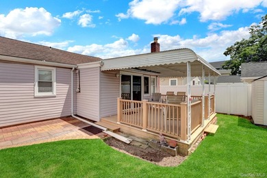 Come see this Cute and Updated 2 bedroom cottage. Featuring - photo 19