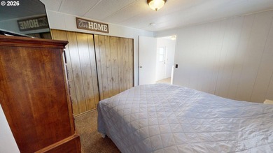Beautifully updated home located in a quiet and friendly 55+ - photo 19