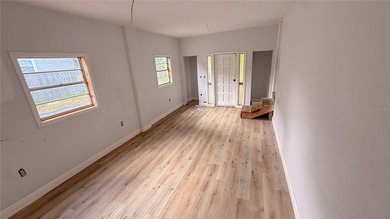 Investor Special with Endless Potential on an Oversized Lot! Due - photo 22