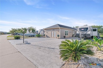 (private lake, pond, creek) Home For Sale in Aransas Pass Texas