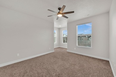 **BETTER THAN NEW!! *RARE FIND & MOVE IN READY!! *MORE SQUARE - photo 12